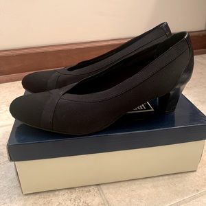Coach and Four Size 10 Black Heels
